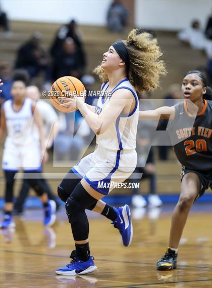Thumbnail 1 in Westover vs. South View photogallery.