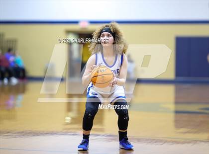 Thumbnail 1 in Westover vs. South View photogallery.