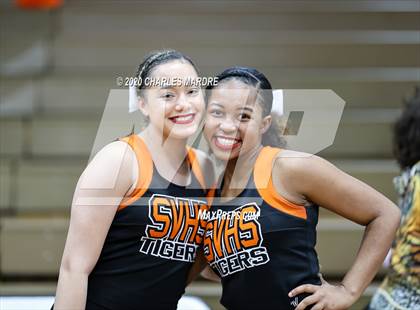 Thumbnail 2 in Westover vs. South View photogallery.