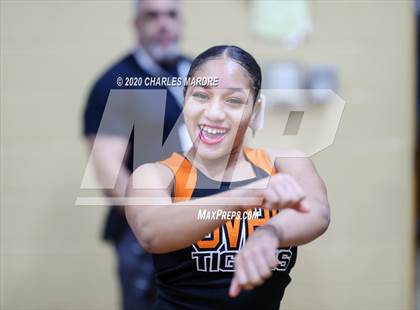 Thumbnail 2 in Westover vs. South View photogallery.