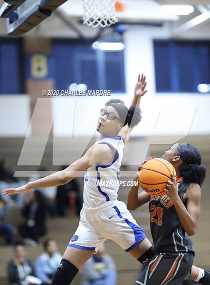 Thumbnail 1 in Westover vs. South View photogallery.