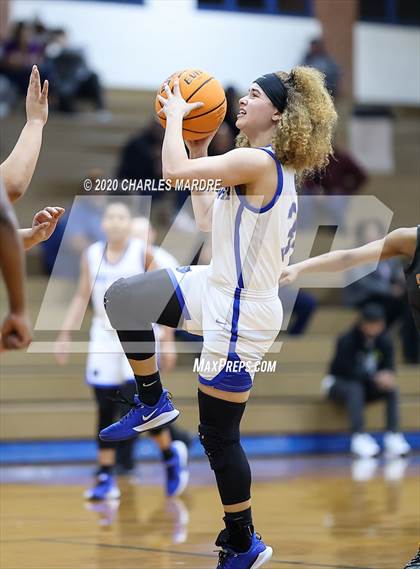 Thumbnail 2 in Westover vs. South View photogallery.