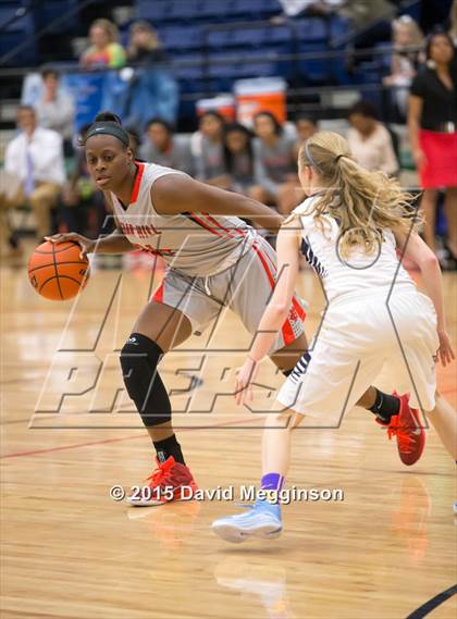 Thumbnail 2 in Keller vs. Cedar Hill (UIL 6A Area Playoff) photogallery.
