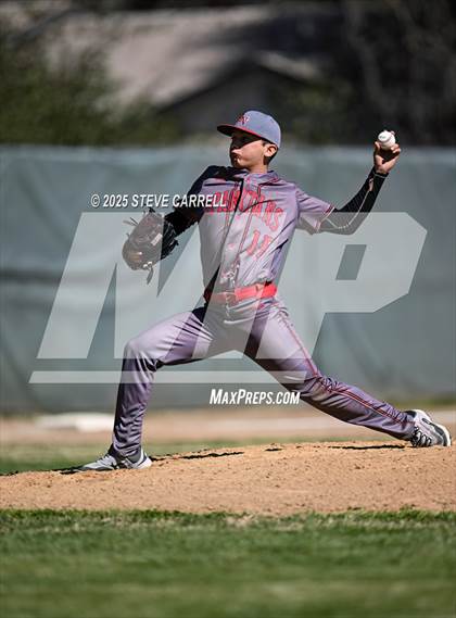 Thumbnail 1 in Central Valley vs. East Nicolaus (Foothill Tournament) photogallery.