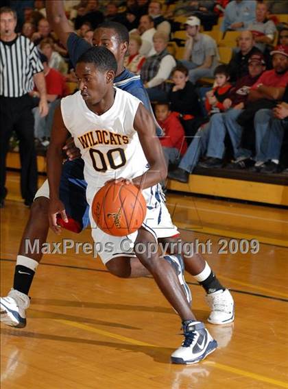 Thumbnail 3 in Marion vs. McCluer North (Best of the Midwest Shootout) photogallery.