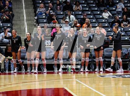 Thumbnail 3 in Iola vs. Crawford (UIL 2A Volleyball Division II Final) photogallery.