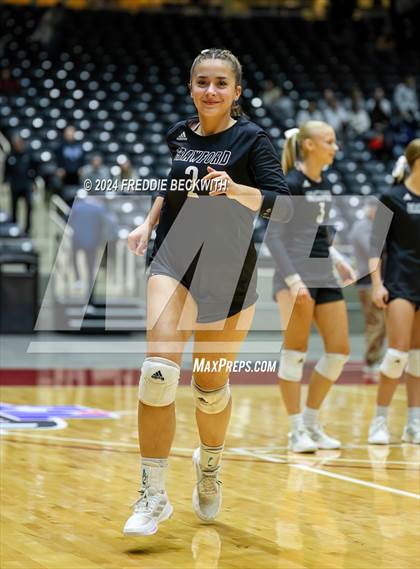 Thumbnail 3 in Iola vs. Crawford (UIL 2A Volleyball Division II Final) photogallery.