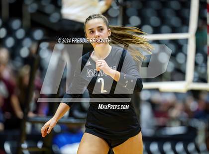 Thumbnail 3 in Iola vs. Crawford (UIL 2A Volleyball Division II Final) photogallery.
