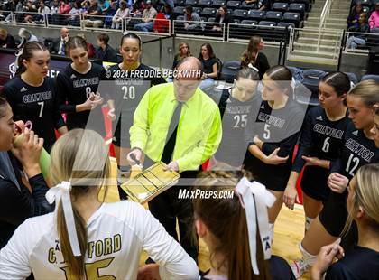 Thumbnail 1 in Iola vs. Crawford (UIL 2A Volleyball Division II Final) photogallery.