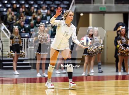 Thumbnail 2 in Iola vs. Crawford (UIL 2A Volleyball Division II Final) photogallery.