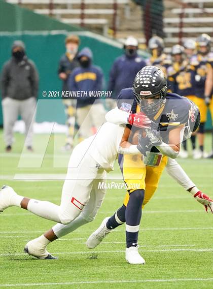 Thumbnail 1 in Highland Park vs Denton Ryan (UIL 5A Division 2 Quarterfinal) photogallery.