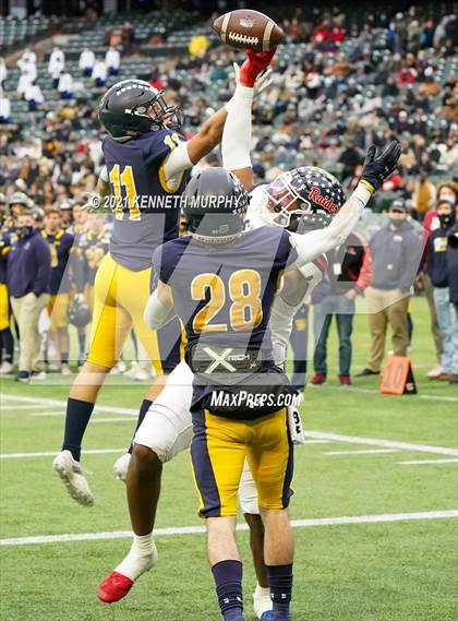 Thumbnail 1 in Highland Park vs Denton Ryan (UIL 5A Division 2 Quarterfinal) photogallery.