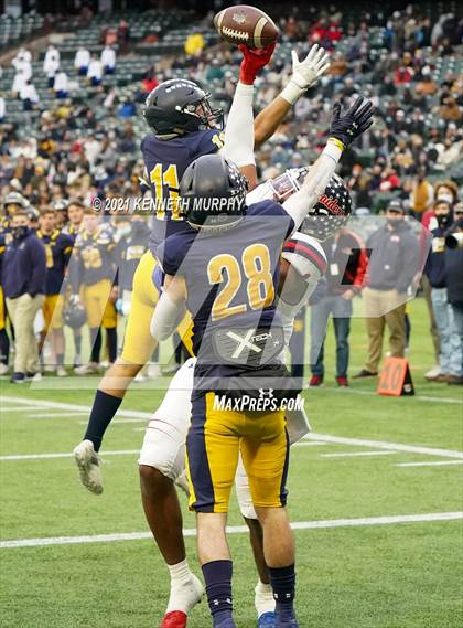 Thumbnail 2 in Highland Park vs Denton Ryan (UIL 5A Division 2 Quarterfinal) photogallery.