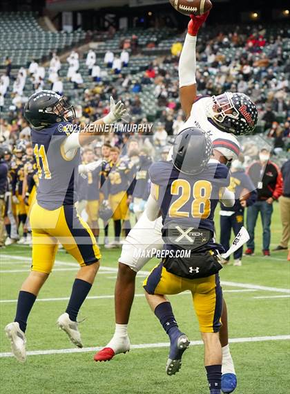 Thumbnail 1 in Highland Park vs Denton Ryan (UIL 5A Division 2 Quarterfinal) photogallery.