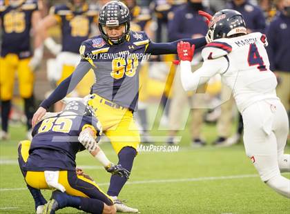 Thumbnail 2 in Highland Park vs Denton Ryan (UIL 5A Division 2 Quarterfinal) photogallery.