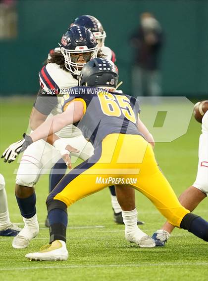 Thumbnail 3 in Highland Park vs Denton Ryan (UIL 5A Division 2 Quarterfinal) photogallery.