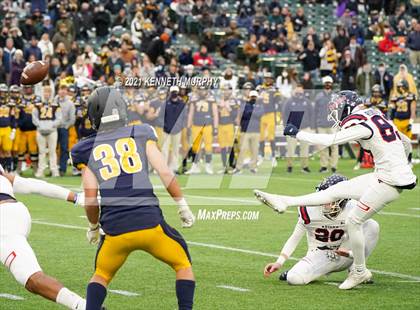 Thumbnail 3 in Highland Park vs Denton Ryan (UIL 5A Division 2 Quarterfinal) photogallery.