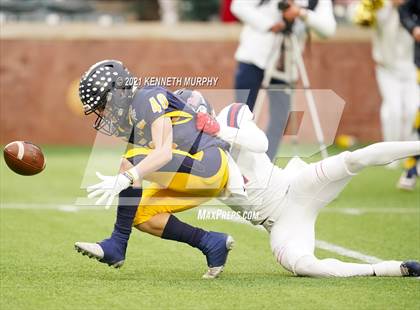 Thumbnail 1 in Highland Park vs Denton Ryan (UIL 5A Division 2 Quarterfinal) photogallery.