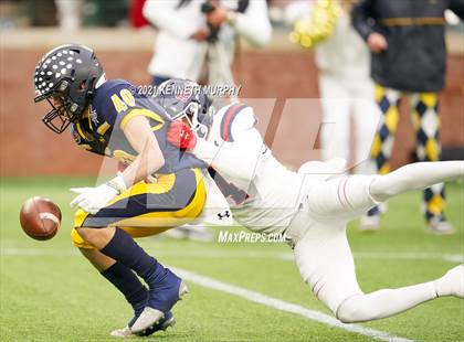 Thumbnail 3 in Highland Park vs Denton Ryan (UIL 5A Division 2 Quarterfinal) photogallery.