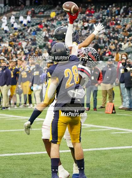 Thumbnail 3 in Highland Park vs Denton Ryan (UIL 5A Division 2 Quarterfinal) photogallery.