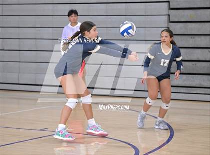 Thumbnail 2 in Sierra Canyon vs. Casteel (Durango Fall Classic) photogallery.