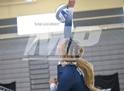 Thumbnail 2 in Sierra Canyon vs. Casteel (Durango Fall Classic) photogallery.
