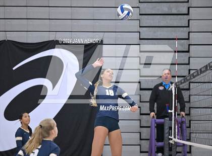 Thumbnail 2 in Sierra Canyon vs. Casteel (Durango Fall Classic) photogallery.