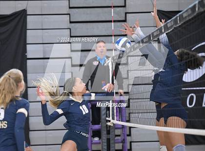 Thumbnail 2 in Sierra Canyon vs. Casteel (Durango Fall Classic) photogallery.