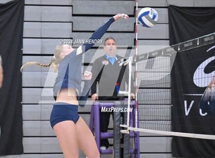Thumbnail 3 in Sierra Canyon vs. Casteel (Durango Fall Classic) photogallery.