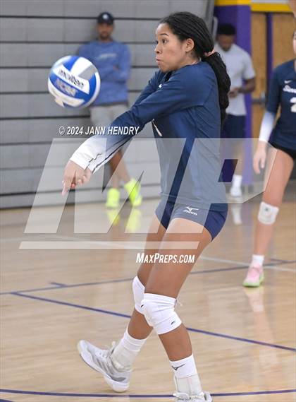 Thumbnail 2 in Sierra Canyon vs. Casteel (Durango Fall Classic) photogallery.