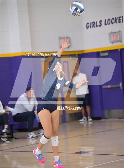 Thumbnail 2 in Sierra Canyon vs. Casteel (Durango Fall Classic) photogallery.