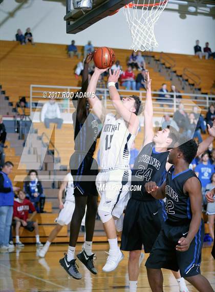 Thumbnail 3 in Lincoln Northeast vs Papillion-LaVista South  (NSAA Class A District Playoff)  photogallery.