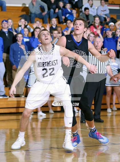 Thumbnail 2 in Lincoln Northeast vs Papillion-LaVista South  (NSAA Class A District Playoff)  photogallery.