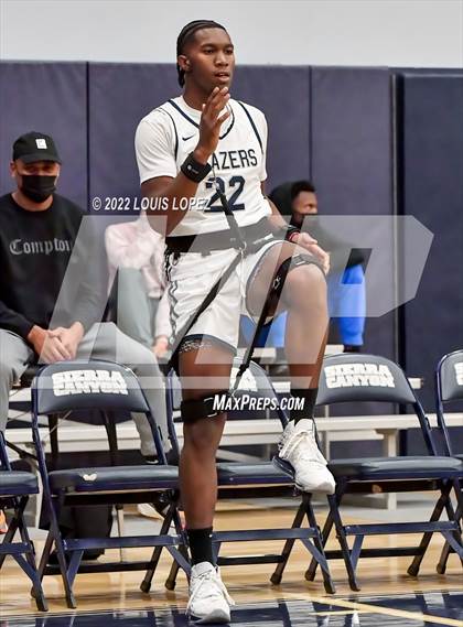 Thumbnail 1 in Mater Dei @ Sierra Canyon (CIF SS Open DIV Playoff Game) photogallery.