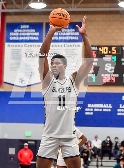 Thumbnail 3 in Mater Dei @ Sierra Canyon (CIF SS Open DIV Playoff Game) photogallery.