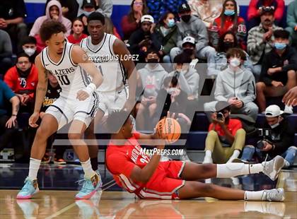 Thumbnail 2 in Mater Dei @ Sierra Canyon (CIF SS Open DIV Playoff Game) photogallery.