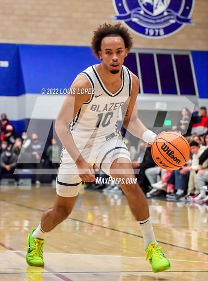 Thumbnail 2 in Mater Dei @ Sierra Canyon (CIF SS Open DIV Playoff Game) photogallery.