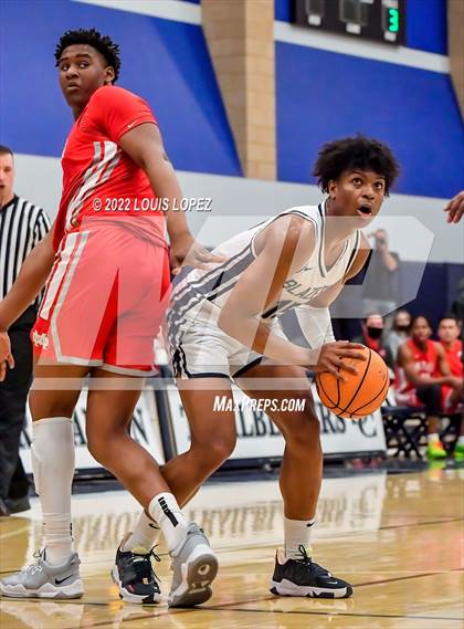 Thumbnail 3 in Mater Dei @ Sierra Canyon (CIF SS Open DIV Playoff Game) photogallery.