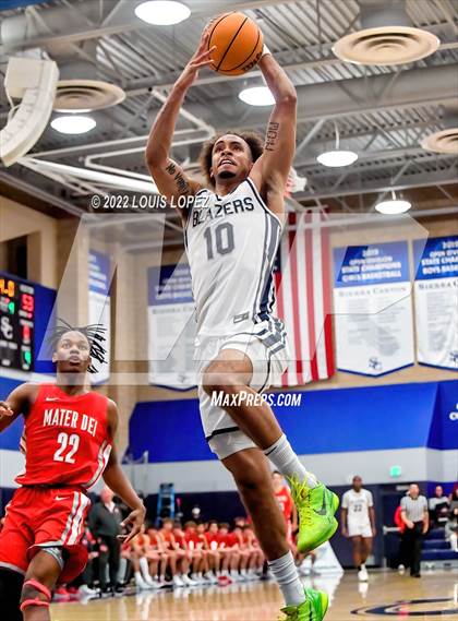 Thumbnail 1 in Mater Dei @ Sierra Canyon (CIF SS Open DIV Playoff Game) photogallery.