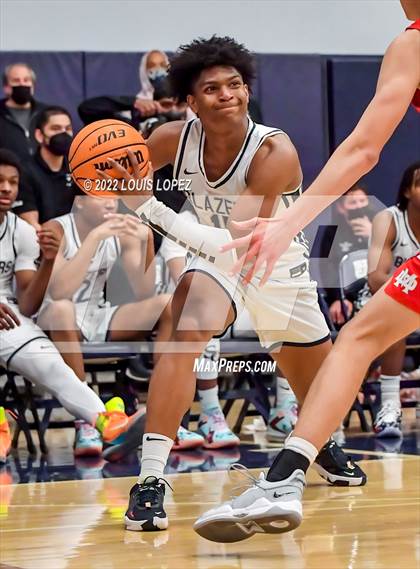 Thumbnail 3 in Mater Dei @ Sierra Canyon (CIF SS Open DIV Playoff Game) photogallery.