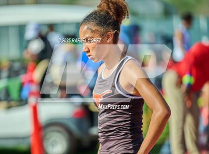 Thumbnail 2 in Panther Relays (400M) photogallery.