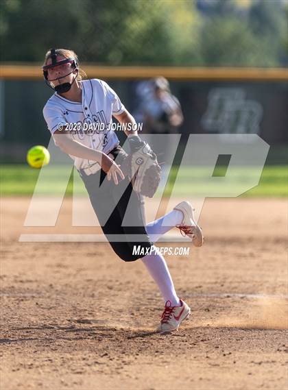 Thumbnail 1 in Windsor vs. Fossil Ridge photogallery.