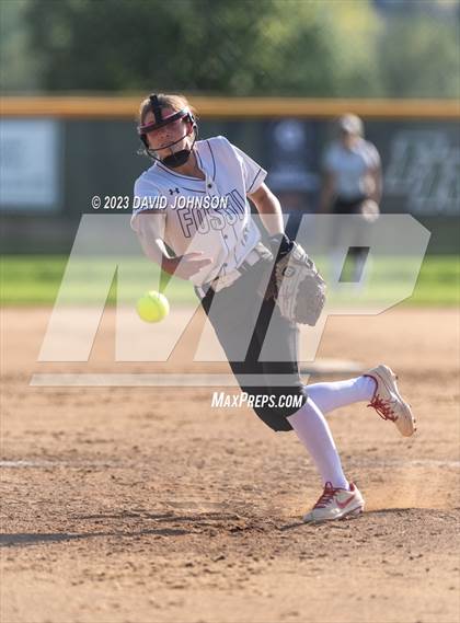 Thumbnail 2 in Windsor vs. Fossil Ridge photogallery.