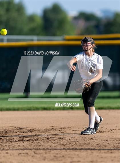 Thumbnail 1 in Windsor vs. Fossil Ridge photogallery.