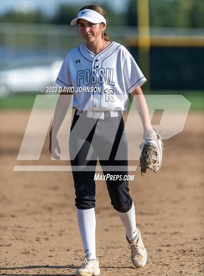 Thumbnail 1 in Windsor vs. Fossil Ridge photogallery.