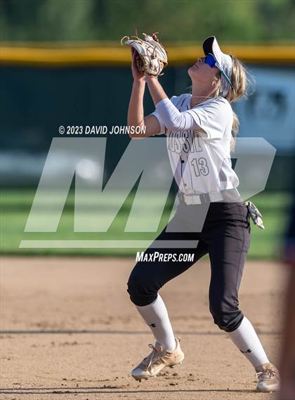 Thumbnail 1 in Windsor vs. Fossil Ridge photogallery.