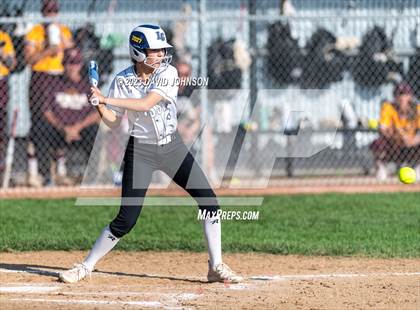 Thumbnail 3 in Windsor vs. Fossil Ridge photogallery.
