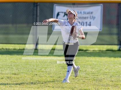 Thumbnail 1 in Windsor vs. Fossil Ridge photogallery.