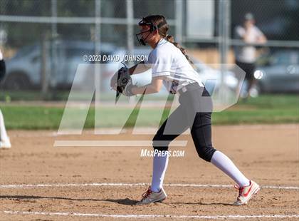 Thumbnail 3 in Windsor vs. Fossil Ridge photogallery.