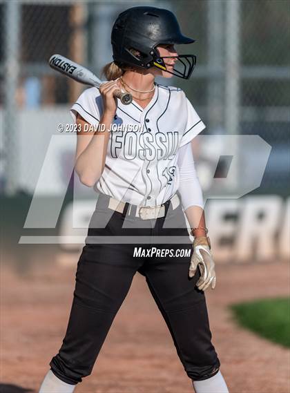 Thumbnail 3 in Windsor vs. Fossil Ridge photogallery.